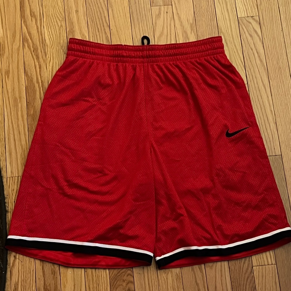 NIKE MENS RED BASKETBALL SHORTS XL